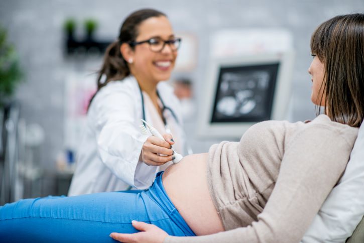 Visita prenatal en el primer trimestre de embarazo
