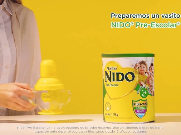 ¿Cómo preparar un vasito de NIDO® Pre-Escolar 2+?