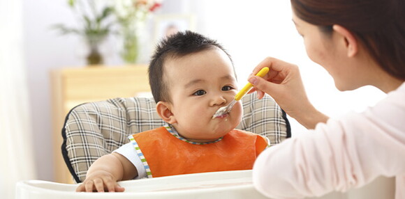 Alimentación complementaria en bebés 